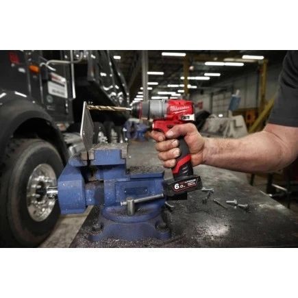 Дриль-шурупокрут акумуляторний безщітковий MILWAUKEE M12 FDD2-202X (37Нм) (ЗУ+2акк.Х2А&middot;год+HDкейс) 4933479873 фото