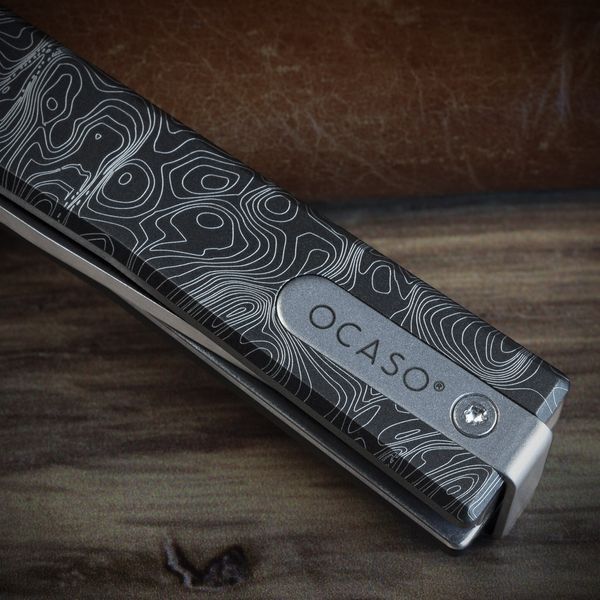 Ніж Ocaso "Solstice", Engraved titanium, Topo Pattern, Satin 10ETS фото