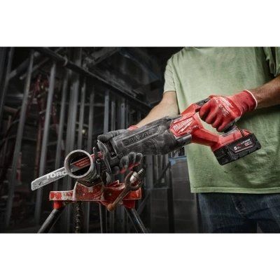 Пила шабельна акумуляторна безщіткова MILWAUKEE M18 FSZ-0X (каркас + HDкейс) 4933478293 фото