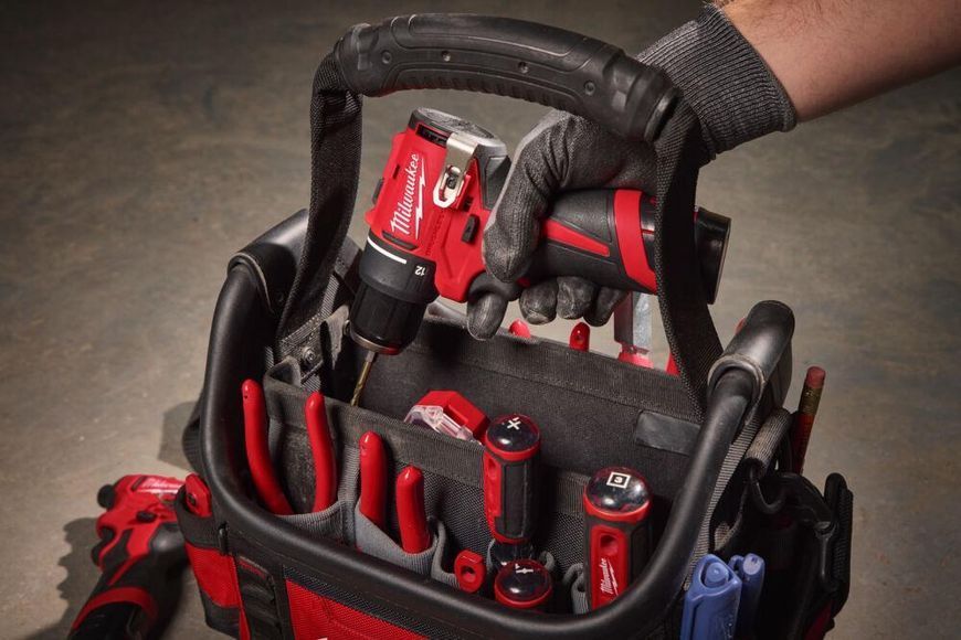 Дриль-шуруповерт акумуляторний безщітковий MILWAUKEE M12 BLDDRC-202C, 40Нм (зарядний пристрій С12, 2 акумулятори М12 В2 2Аг, клі 4933499686 фото