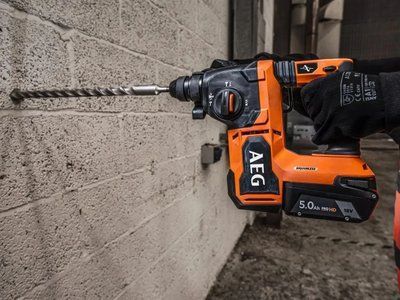 Перфоратор акумуляторний безщітковий AEG BBH18BL2-0, SDS+, 18В, 2.5 Дж, 5000 уд/хв 4935480697 фото