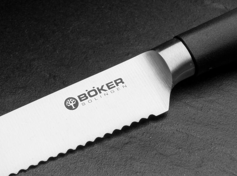 Серрейторний кухонний ніж для овочів Boker Core Professional 130845 фото