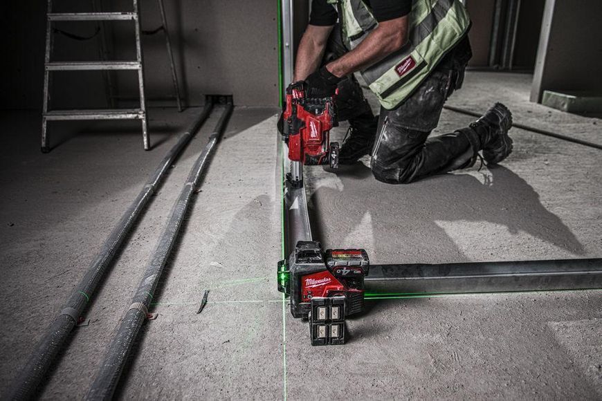 Нівелір лазерний 3D акумуляторний MILWAUKEE, M12 3PLKIT-401P (360 градусів, зелений промінь) (заміна на 4933499379) 4933478960 фото