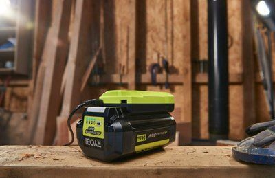 Зарядний пристрій Ryobi Max Power RY36C17A 36В 1.7А 5133004557UNP 5133004557UNP фото