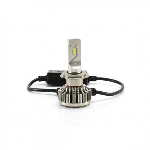 Світлодіодні лампи Tungsram Megalight LED H4 6000K P43t-38 60430 PB2 29914-car фото
