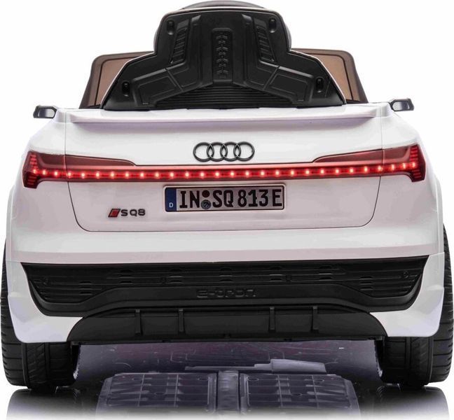 Дитяча акумуляторна машинка Audi SQ8 Біла PA.BRD-2168.BIA фото