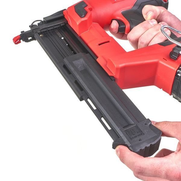 Пістолет цвяхозабивний акумуляторний безщітковий MILWAUKEE, M18 FN18GS-0X, 16-54мм (каркас, HDкейс) 4933471409 фото