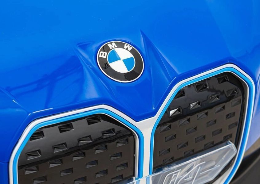 Дитяча акумуляторна машинка BMW i4 Синя PA.JE1009.NIE фото
