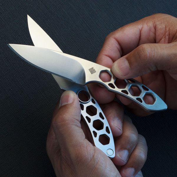 Набір з двох ножів Ocaso "Duo Desk Knife Spear Point" із підставкою з деревини горіха 80DKS фото