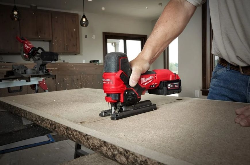 Пила лобзикова акумуляторна безщіткова MILWAUKEE M18 FBJS-0X (каркас, аксесуари, HDкейс) 4933464799 фото