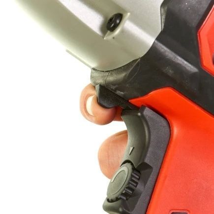 Гайковерт ударний 1/2" MILWAUKEE IPWE 400 R крут. мом. 400 Нм, 4933451524 4933451524 фото