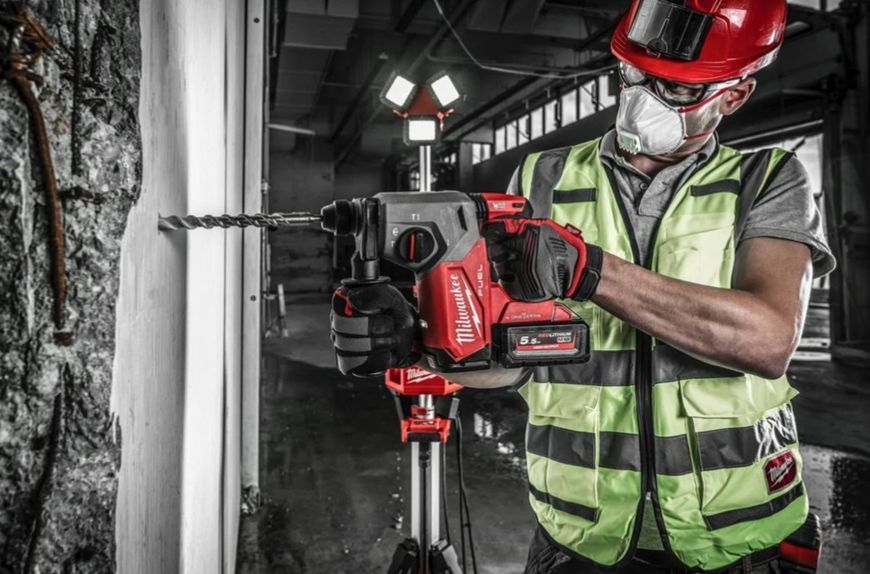 Перфоратор акумуляторний SDS-PLUS MILWAUKEE, M18 ONEFH-0, 2,5Дж (каркас) 4933478895 фото