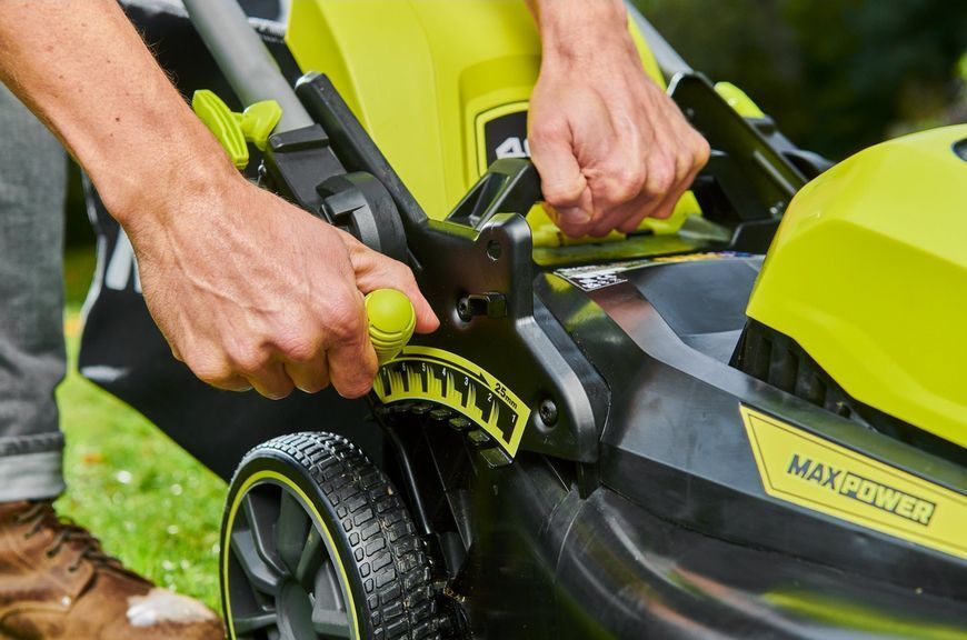 Газонокосарка акумуляторна Ryobi Max Power RY36LM40A-140 36В 1х4А&middot;год 40 см 50 л 25-75 мм 18.6 кг 5133005496 5133005496 фото