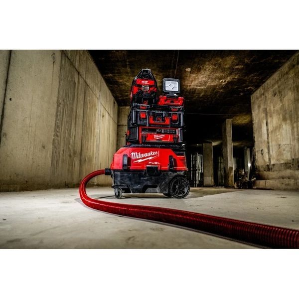 Пилосос-гибрид аккумуляторный/сетевой PACKOUT MILWAUKEE M18/220 ONEF2VC34M-0 AC/DC, 34л M-класс 4933498142 4933498142 фото