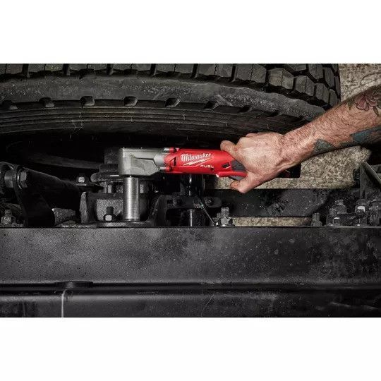 Гайковерт кутовий акумуляторний безщітковий 3/8'' MILWAUKEE, M12 FRAIWF38-0, 300Нм (каркас, картонее пакування) 4933471700 фото