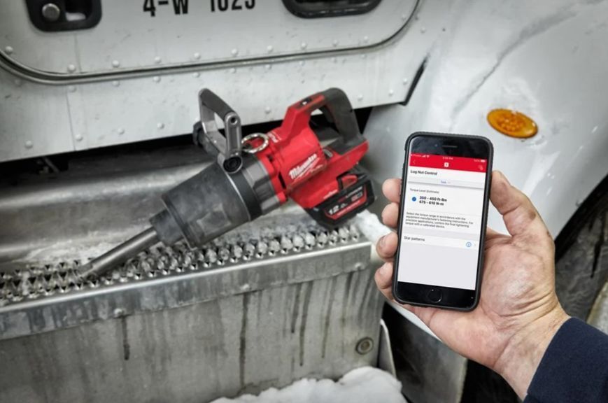 Гайковерт акумуляторний безщітковий 1'' MILWAUKEE, M18 ONEFHIWF1D-0C, 2711Нм, з кільцем (каркас, кейс) 4933471755 фото