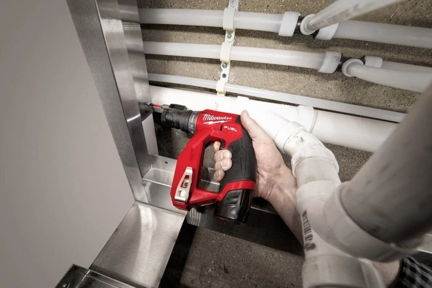 Дриль-шуруповерт акумуляторний безщітковий MILWAUKEE, M12 FDDXKIT-202X, 34Нм (зарядний пристрій С12 С, 2 акумулятор М12 В2 2Аг, 4933464979 фото