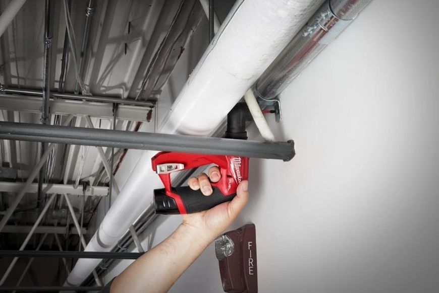 Дриль-шуруповерт акумуляторний безщітковий MILWAUKEE, M12 FDDXKIT-202X, 34Нм (зарядний пристрій С12 С, 2 акумулятор М12 В2 2Аг, 4933464979 фото