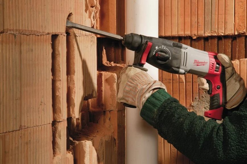 Перфоратор SDS-PLUS MILWAUKEE, PH 28, 820Вт, 3,4Дж (3 режими) (бічна рукоять, обмежувач глибини, кейс) 4933396396 фото