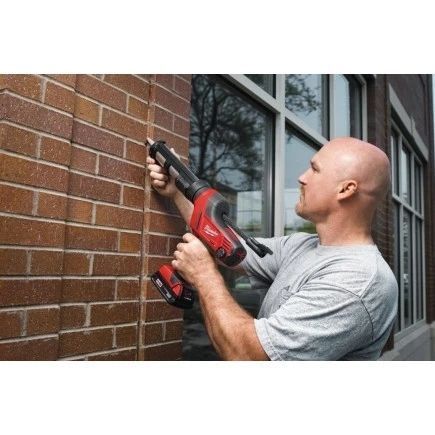 Пістолет для герметика акумуляторний MILWAUKEE C18 PCG/310C-201B (310 мл) (ЗП + 1акк.Х2А&middot;год + сумка) 4933441310 фото