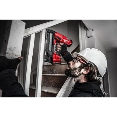 Пістолет цвяхозабивний акумуляторний безщітковий MILWAUKEE M18 FN16GS-0X (25-64 мм) (каркас, HDкейс) 4933478094 фото
