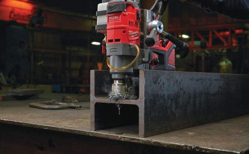 Дриль на магнітній станині безщітковий акумуляторний MILWAUKEE, M18 FMDP-0C (каркас, кейс) 4933451636 фото