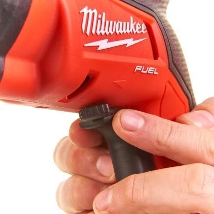 Шурупокрут для гіпсокартону MILWAUKEE M18 FSGC-0X (13 Нм) (каркас + HDкейс) 4933459201 фото