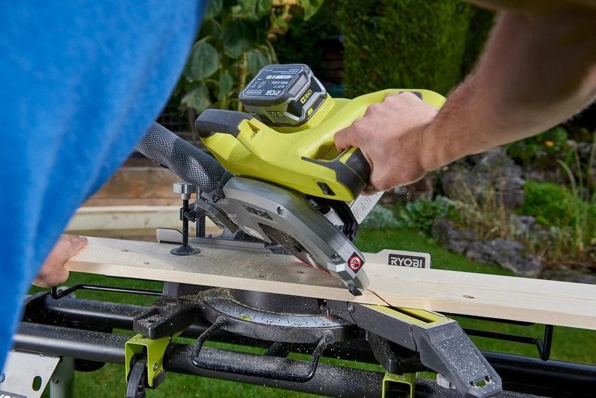 Пила торцювальна акумуляторна Ryobi ONE+ R18MS216-0 18В диск 216мм лазер 14.4кг без АКБ та ЗП 5133003597 5133003597 фото