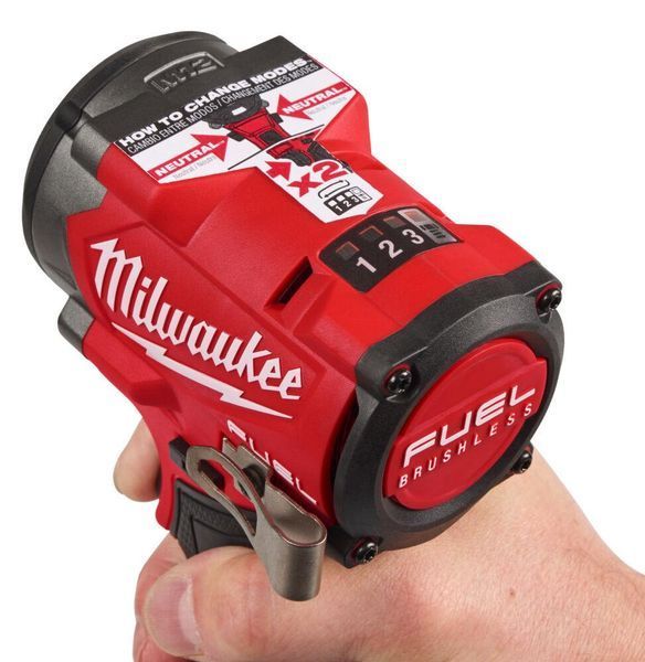Гайковерт акумуляторний безщітковий 3/8'' MILWAUKEE, M12 FCIWF38G3-0, 745Нм, з кільцем (каркас, кліпса на ремінь, картонне пакув 4933493451 фото
