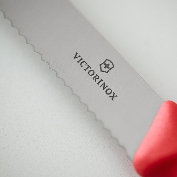 Набір ножів для томатів Victorinox Swiss Classic 2 ножа 11см хвил черв 6.7831.2C1 6.7831.2C1 фото