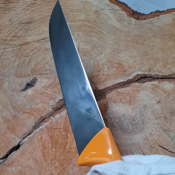 Ніж для м'яса Victorinox Swibo Butcher 21 см 5.8431.21 5.8431.21 фото